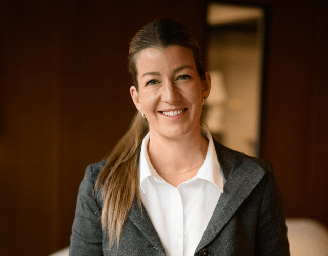 Siri Anne Bernum Halck er daglig leder for Residential i Malling & Co, med nesten to tiårs erfaring fra utleiebransjen. Residential forvalter boligporteføljer for institusjonelle eiere, fond, familieselskaper og utenlandske investorer.