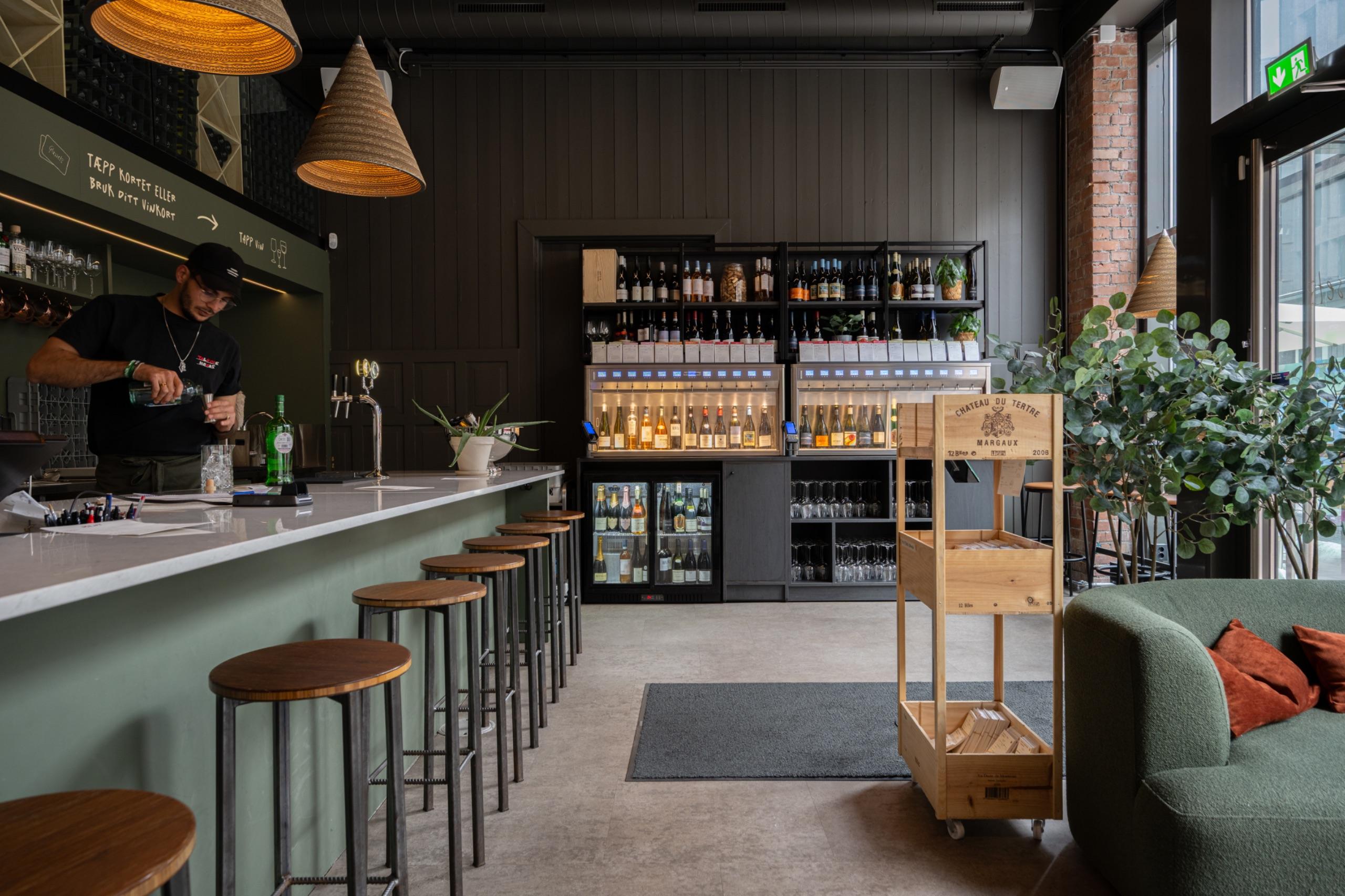 Kvass - Universitetsgt 1-20.jpg