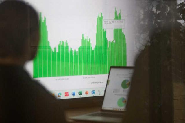 Fra symbolhandling til kritisk verktøy i eiendomstransaksjoner
