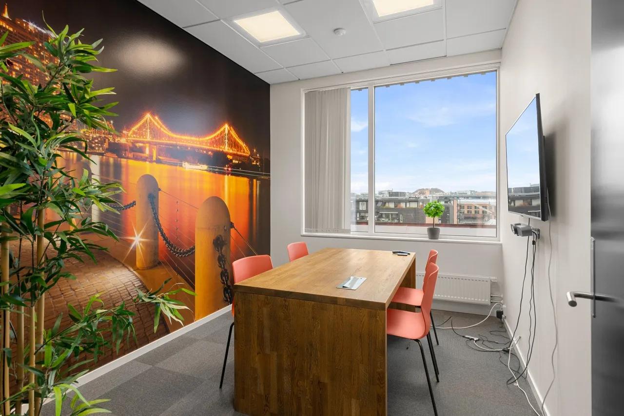 726_e258a986-1d27-4f64-88ce-5753600ebe7f.jpg